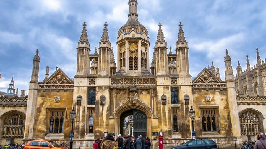 Cambridge: City Walking Tour & Exploration Game - Practical details before you set off