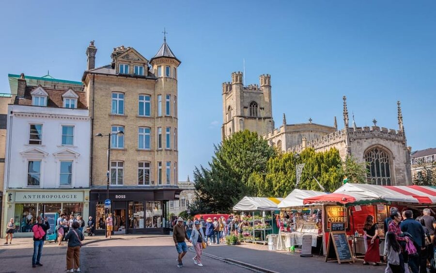 Cambridge: City Walking Tour & Exploration Game - Should you book the Cambridge City Quest?