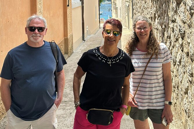 Cavtat Old Town: Exploration Game and Tour - Meeting Baltazar Bogišić in monument form