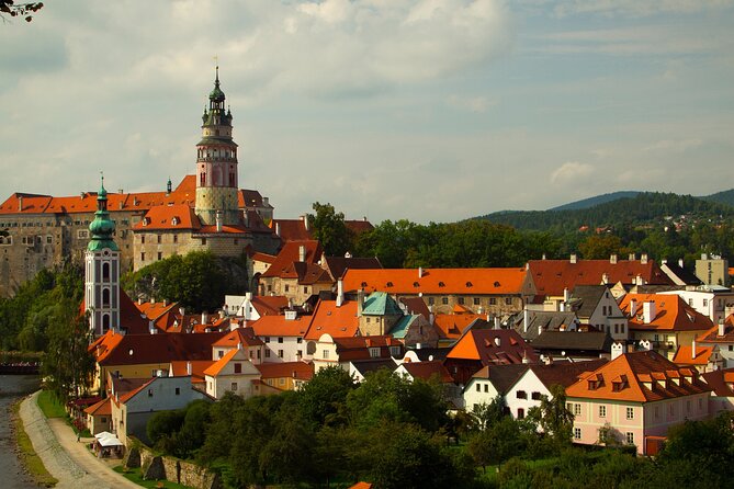 Cesky Krumlov Scavenger Hunt & Highlights Self Guided Audio Tour - What the audio and local tips add
