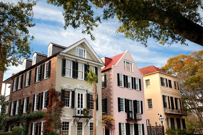 Charleston Scavenger Hunt and Highlights Self Guided Audio Tour - Marion Square and the first change of pace