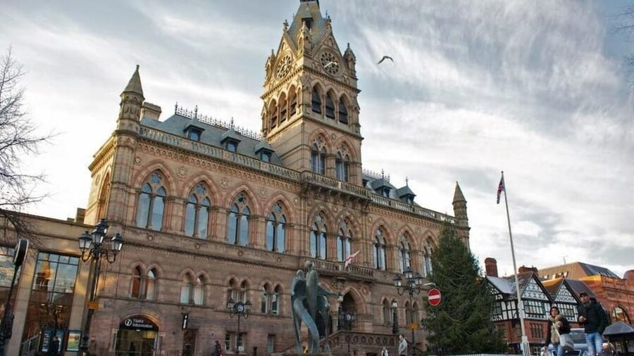 Chester: City Walking Tour & Exploration Game - What the $37 group price really means