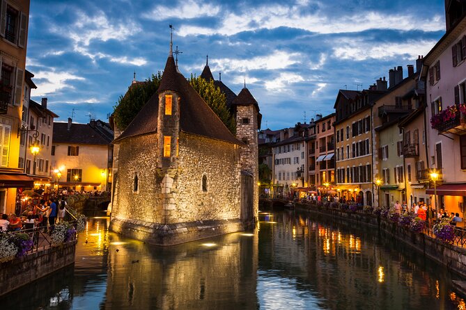 City Game Annecy and the shadow of the sword - Who will enjoy the puzzles most