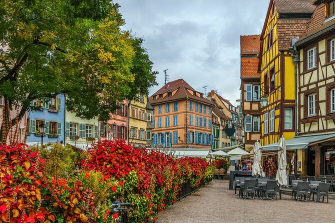 Colmar Scavenger Hunt and Highlights Self Guided Audio Tour - Fontaine Roesselmann and the value of looking closely