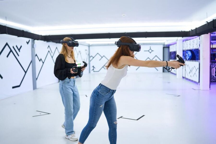 Cologne: Virtual escape game adventure at 7th Space - Why the escape games work best for some groups