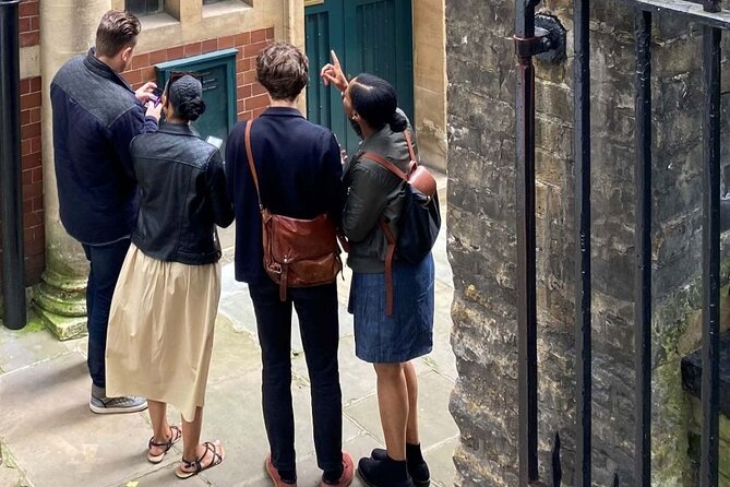 Colombia's Finest Outdoor Murder Mystery London - Tone, teamwork, and the comic side