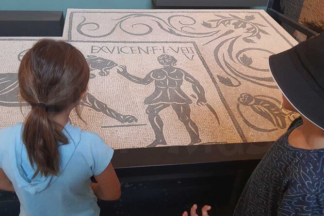 Colosseum and Roman Forum Treasure Hunt Tour for Kids & Families - Key points to know before booking