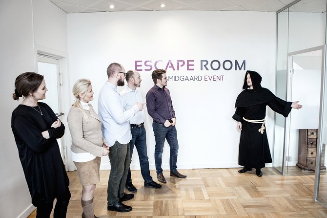 Da Vinci Escape Room - Entering the Da Vinci Room in Copenhagen