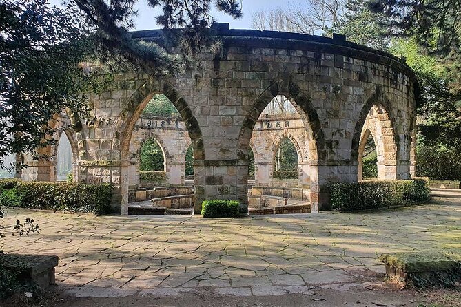 Digital scavenger hunt around Wittringen Castle in Gladbeck - Starting at Burgstraße 2 and finding your bearings