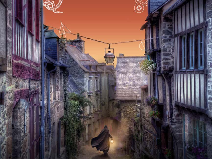 Dinan: Outdoor escape game, The symbols of the apocalypse - Solve phone puzzles without losing sight of Dinan
