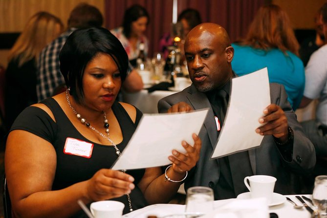 Dinner Detective True Crime Murder Mystery - Oklahoma City, OK - What happens during the three-hour event