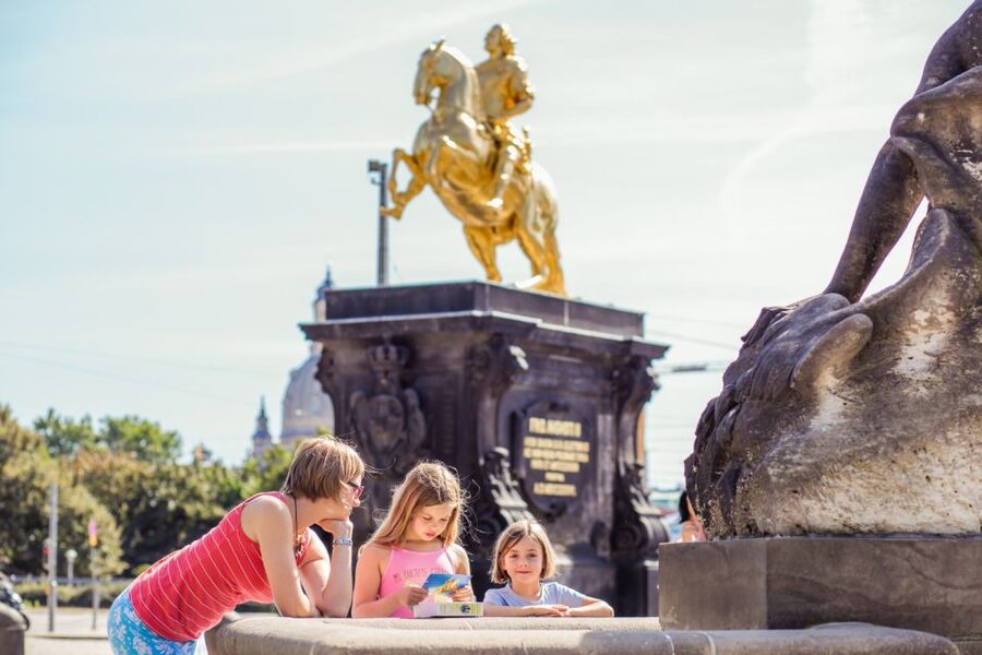 Dresden Neustadt: Scavenger Hunt Self Guided Tour - From historic streets to outer Neustadt