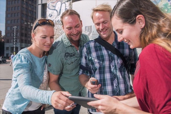 e-Scavenger hunt Antwerp: Explore the city at your own pace - St. Anna’s Tunnel and the Meir