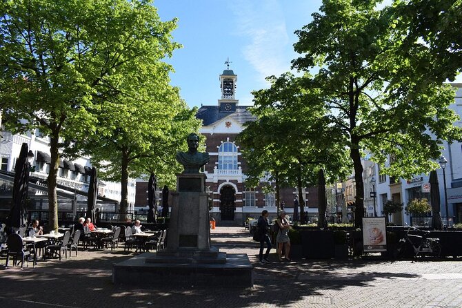 e-Scavenger hunt Apeldoorn: Explore the city at your own pace - Price, group size, and overall value