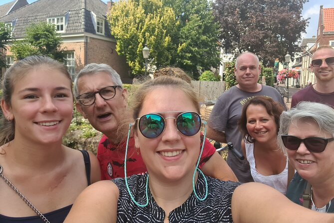 e-Scavenger hunt Enkhuizen: Explore the city at your own pace - Starting at Oranjestraat and learning the app