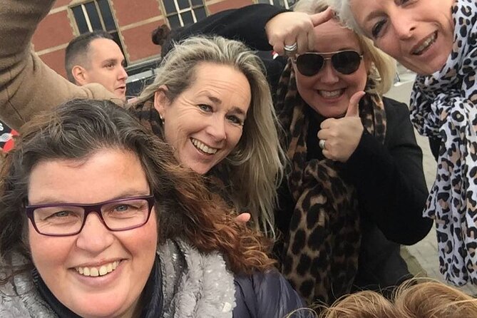 e-Scavenger hunt Ghent: Explore the city at your own pace - The Belfry, Saint Nicholas Church, and Korenmarkt