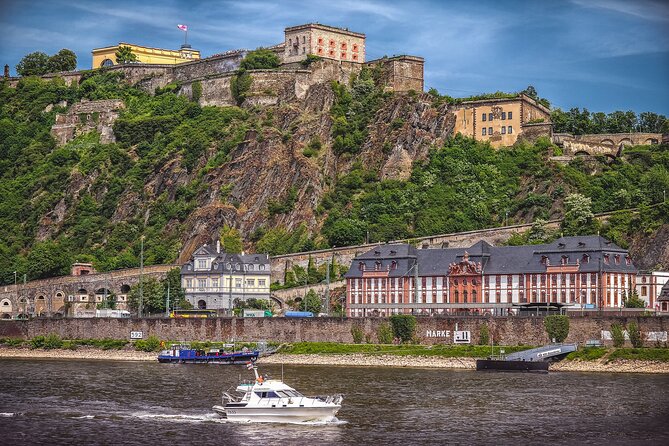e-Scavenger hunt Koblenz: Explore the city at your own pace - Start at Münzplatz and let the old town set the pace
