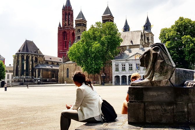 e-Scavenger hunt Maastricht: Explore the city at your own pace - Vrijthof, museums, and local atmosphere