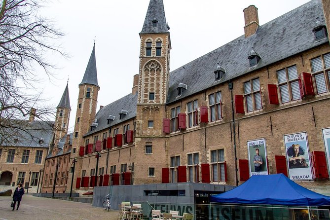 e-Scavenger hunt Middelburg: Explore the city at your own pace - Value at $37.41 per group