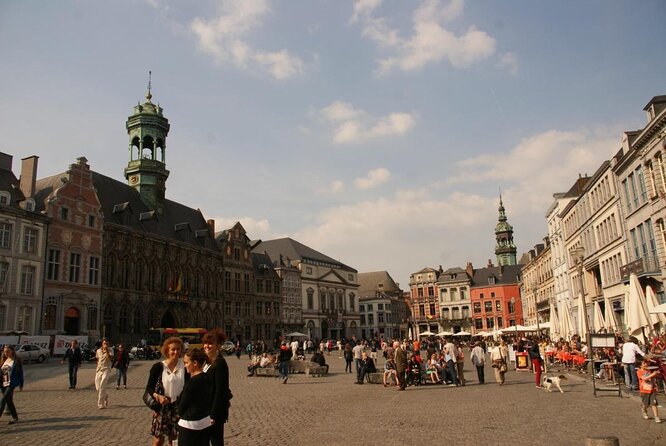 e-Scavenger hunt Mons: Explore the city at your own pace - Why this Mons trail works well for independent sightseeing