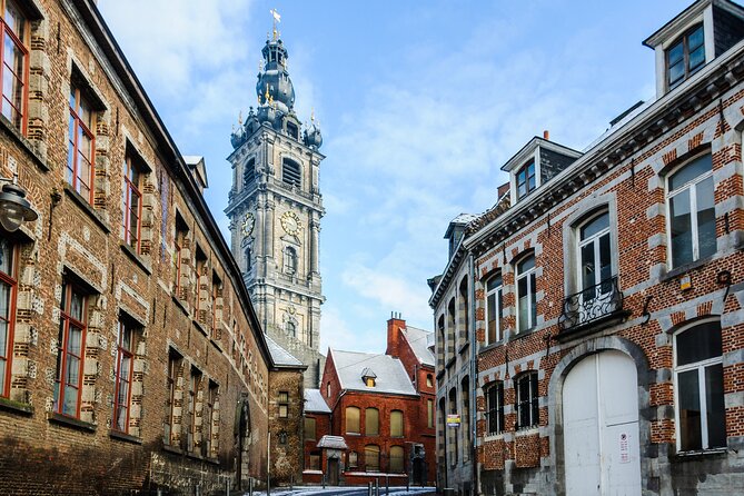 e-Scavenger hunt Mons: Explore the city at your own pace - Hotel de Ville: Mons in its civic heart