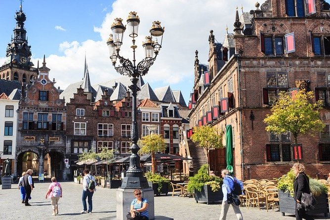e-Scavenger hunt Nijmegen: Explore the city at your own pace - What the $37.35 group price really means