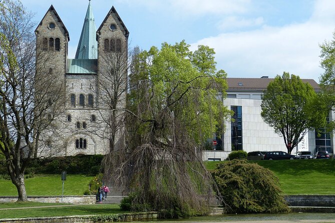 e-Scavenger hunt Paderborn: Explore the city at your own pace - A city walk built around Paderborn’s old center