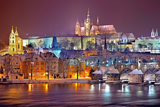 e-Scavenger hunt Prague: Explore the city at your own pace - The Jewish Quarter and the Franz Kafka Statue