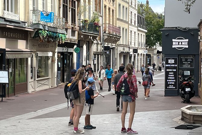 e-Scavenger hunt Rouen: Explore the city at your own pace - Saint-Maclou, fine details, and a café break