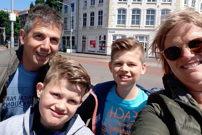 e-Scavenger hunt Sneek: Explore the city at your own pace - How the game works in practice
