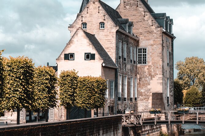 e-Scavenger hunt Valkenburg: Explore the city at your own pace - The practical value of $37.25 per group