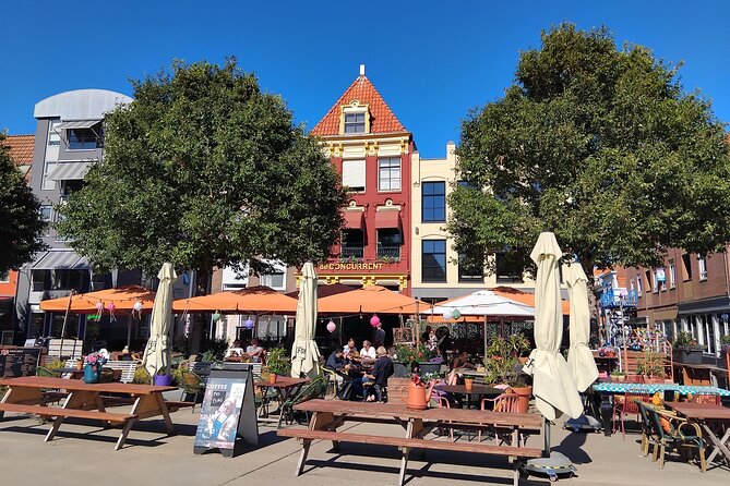 e-Scavenger hunt Vlissingen: Explore the city at your own pace - Meeting De Ruyter above the sea