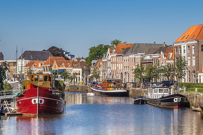 e-Scavenger hunt Zwolle: Explore the city at your own pace - What the $37.21 group price really means