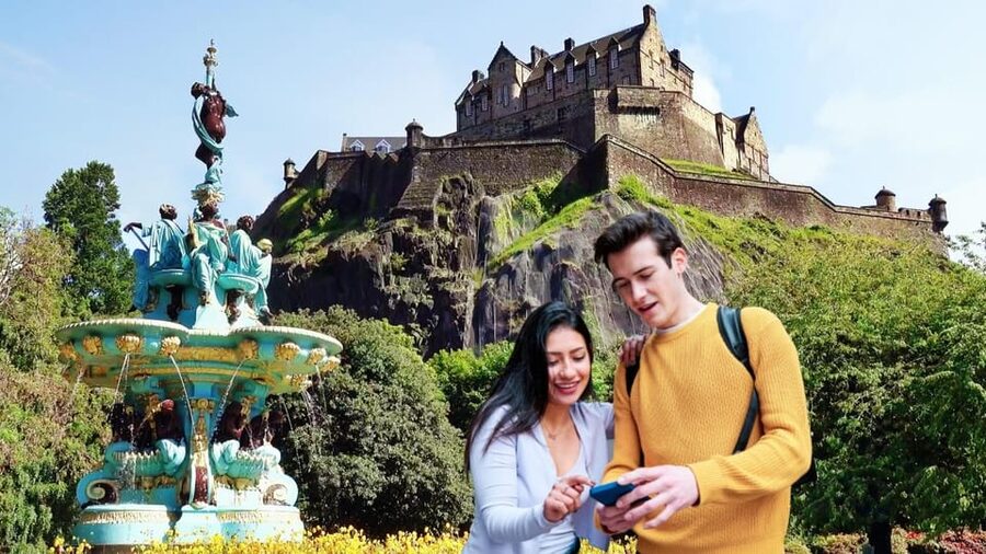 Edinburgh New Town: City Walking Tour & Exploration Game - Starting with city views on Calton Hill