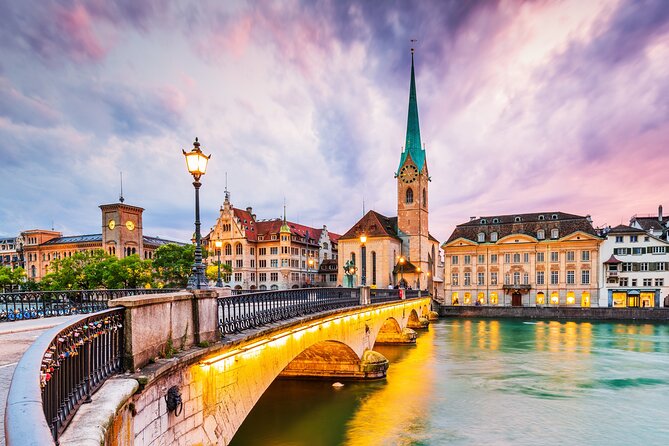 Einstein in Zurich: Walk in Time Exploration Game and Tour - Zurich as Einstein’s outdoor puzzle room
