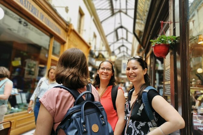 Escape Game in the Covered Passages in Paris - Team size, group types, and the competitive element