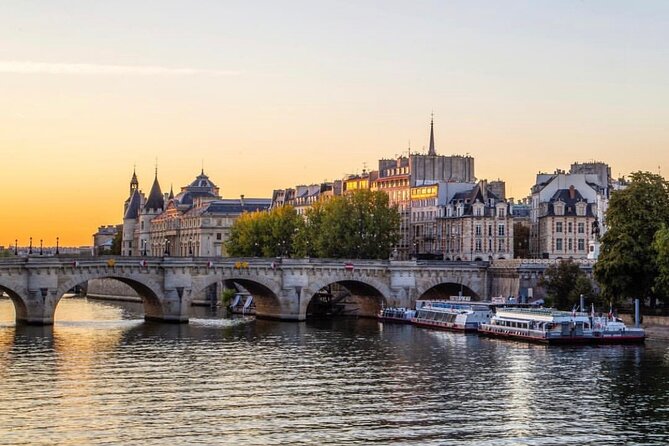 Escape game on the Île de la Cité - Why Île de la Cité makes such a good game board
