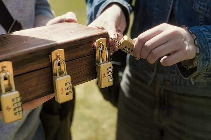 Escape Old Edinburgh with a Thrilling Outdoor Puzzle Trail - Should you book the Edinburgh puzzle trail?