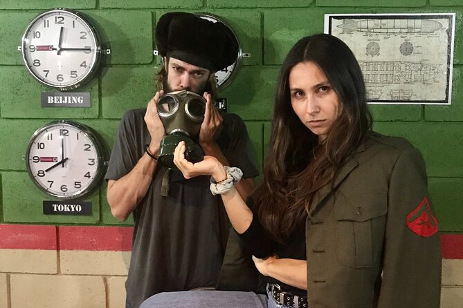Escape Room in Guadalajara: Save the World in a Bunker - Picking the right story for your group