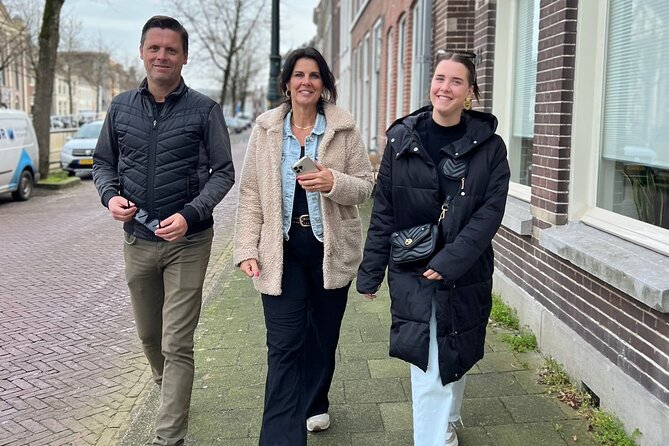 Escape The City Jönköping - City Walk With Puzzles - The app is both guide and game board