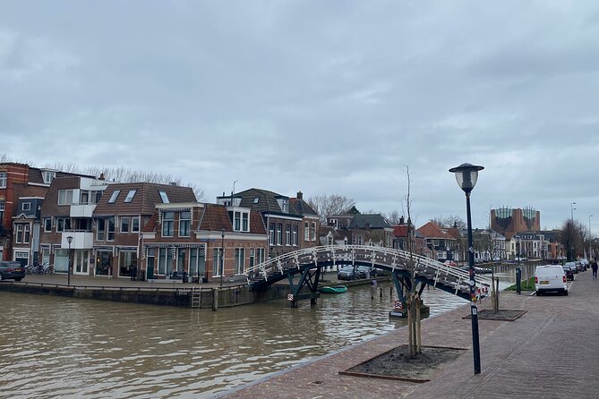 Escape The City Sneek City Walk With Puzzles - Harinxmabrug and the pleasures of the water