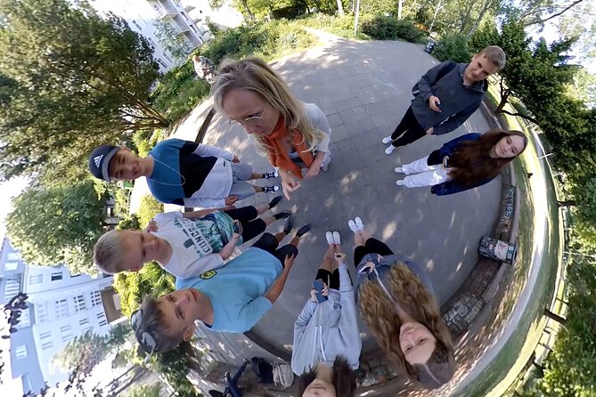 Escaping and spying on the Berlin Wall Scavenger hunt - Starting at Weinbergsweg and Zehdenicker Strasse