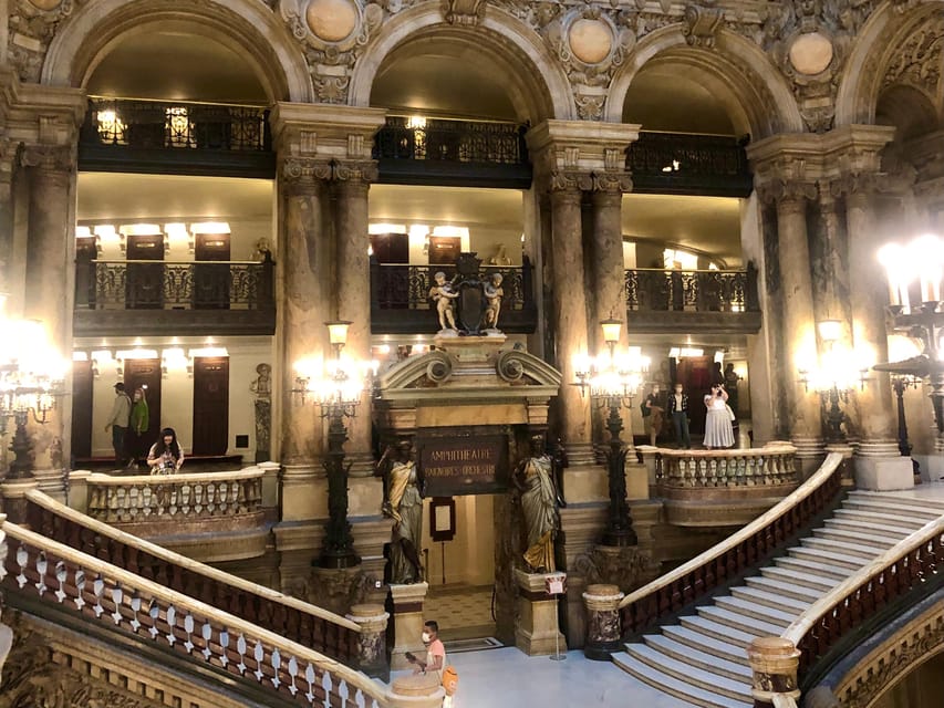 Family-friendly treasure hunt at Opera Garnier - A children’s mystery in Paris’s grandest theater