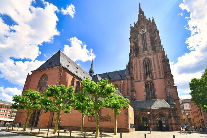 Frankfurt Old Town & Emperors: City Game & Walking Tour - Key points to know before you play