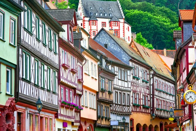Frankfurt Old Town & Emperors: City Game & Walking Tour - Who will enjoy this most?