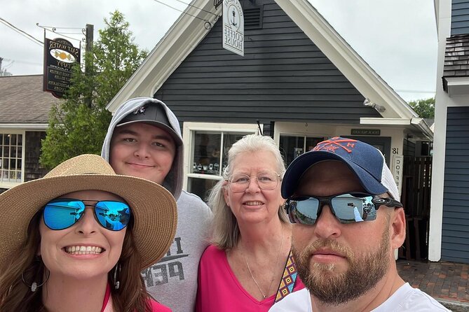 Friday Harbor Frenzy Scavenger Hunt - Finding the town through its shops and merchants