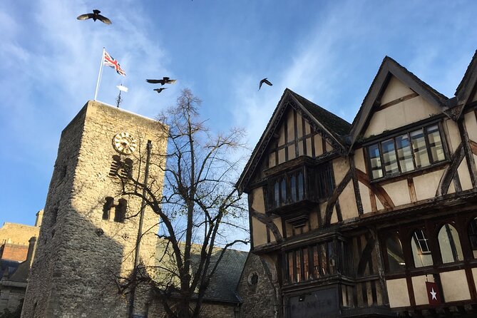 Fun, Flexible Treasure Hunt Around Oxford with Cryptic Clues & Hidden Gems - Seeing the Bodleian Library from the route