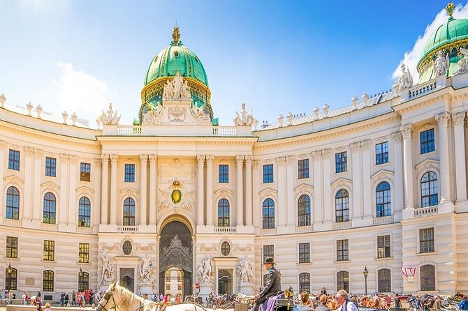 Fun & mobile scavenger hunt through Vienna - Stop 4: Wiener Staatsoper and the performance city