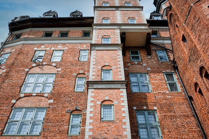 Gdansk Scavenger Hunt and Highlights Self Guided Audio Tour - What this Gdansk city game actually feels like