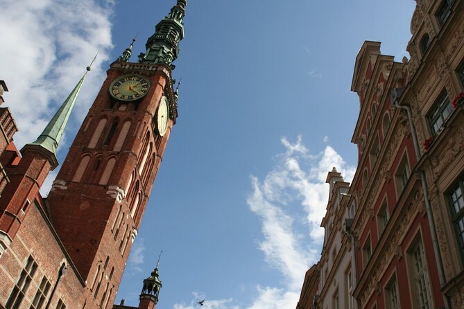 Gdansk Scavenger Hunt and Highlights Self Guided Audio Tour - Royal Chapel adds a quieter stop near the main route